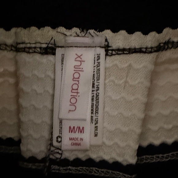 Skirt Duo - white and black stripes & grey and black houndstooth - Picture 5 of 7